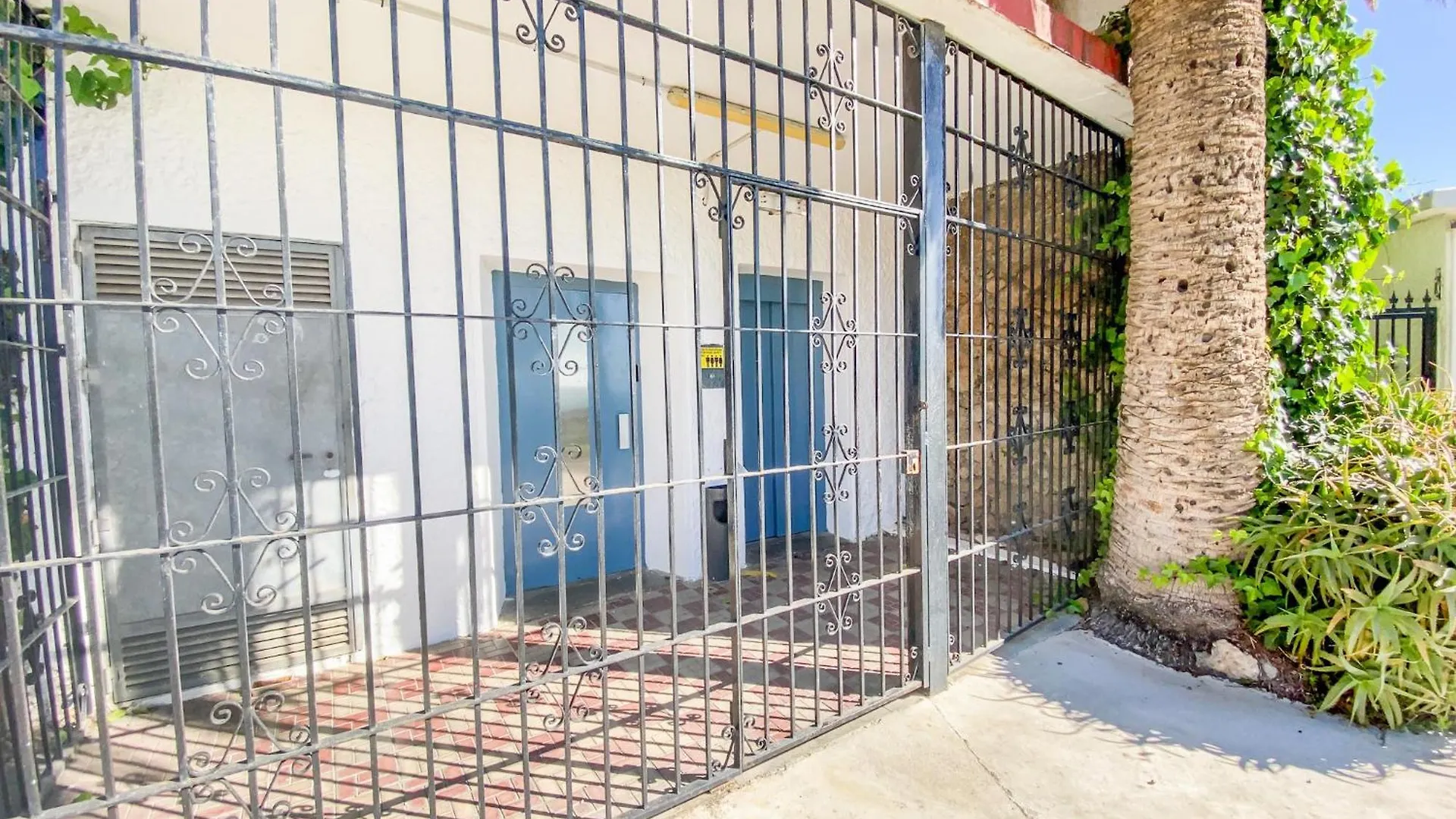 Apartment The White Rock Private Access To The Beach Torremolinos